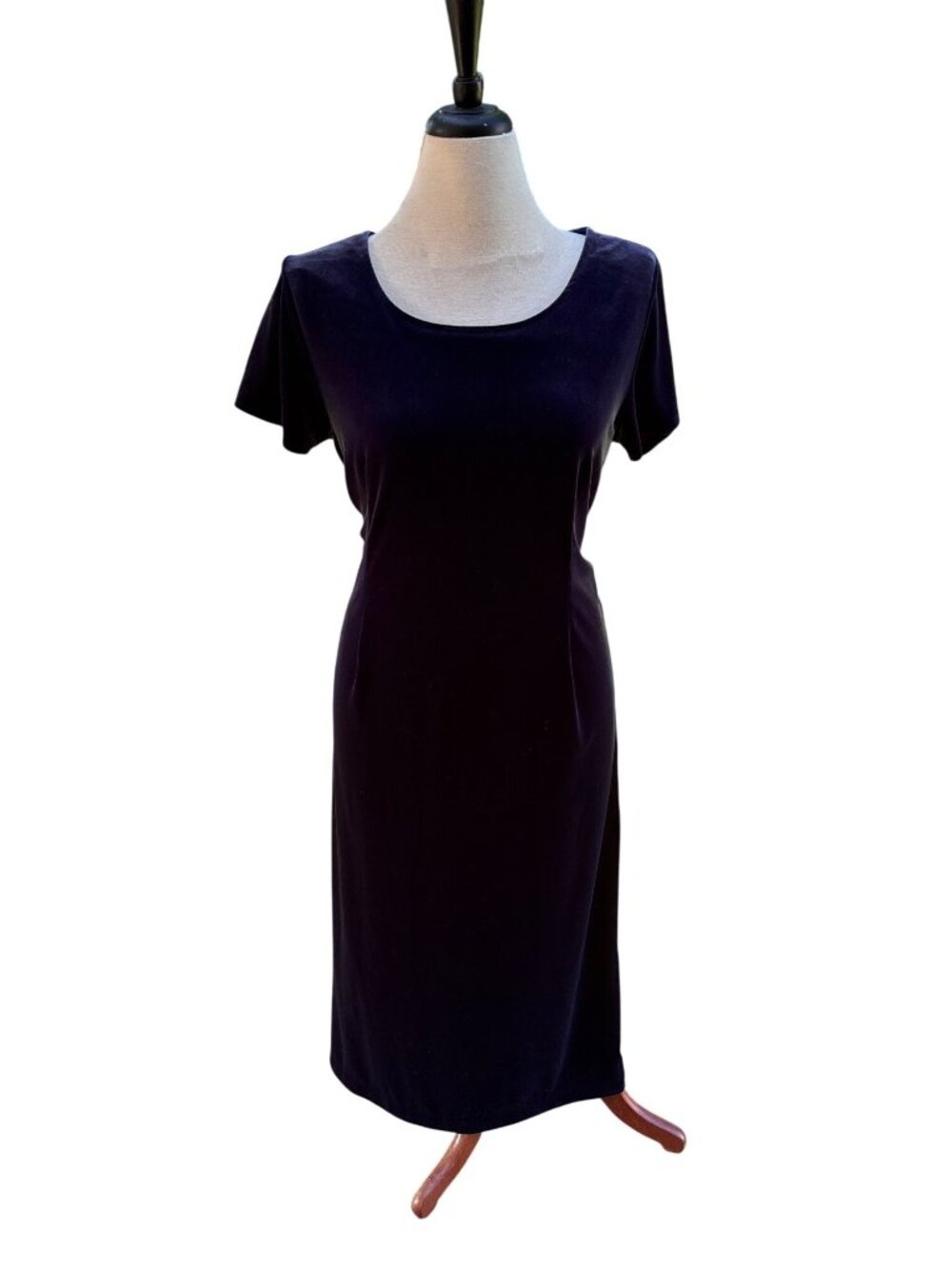 Purple Velvet Midi Dress With Short Sleeves & Back Tie Detail Size 12